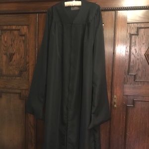 Oak Hall Masters graduation gown (6’0”-6’2”)
